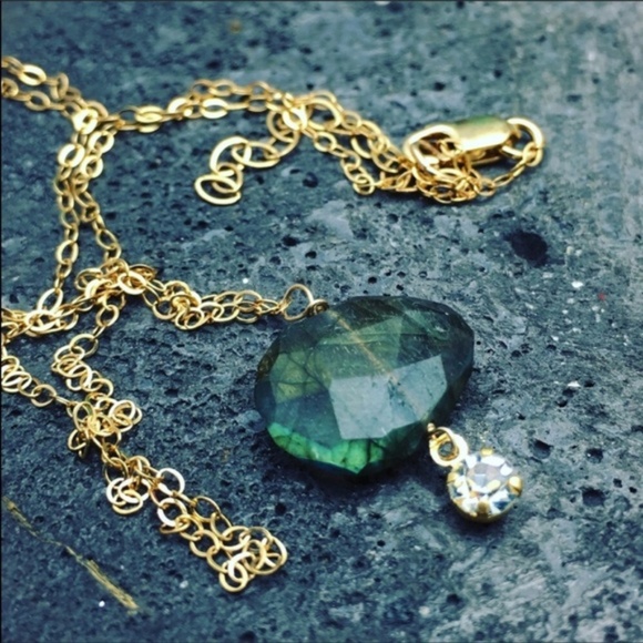 Labradorite necklace 14 karat gold fill chain - Picture 1 of 4